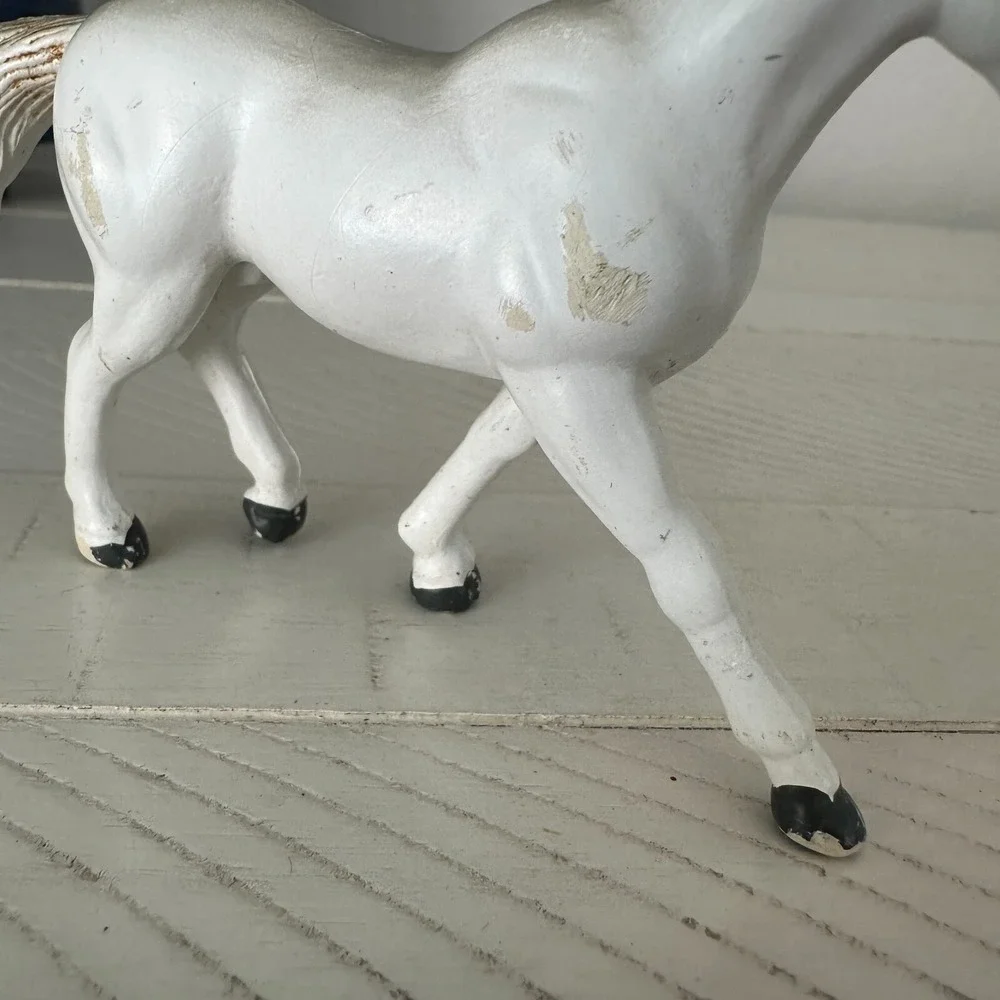 Funrise 1988  Vintage White Horse Lot of 2 Arabian Lipizzaner Figure‎ Toy